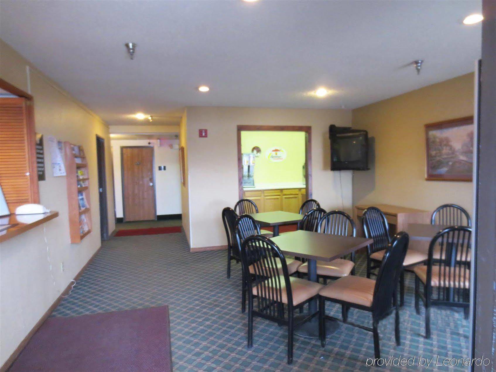 Rodeway 2* Hibbing