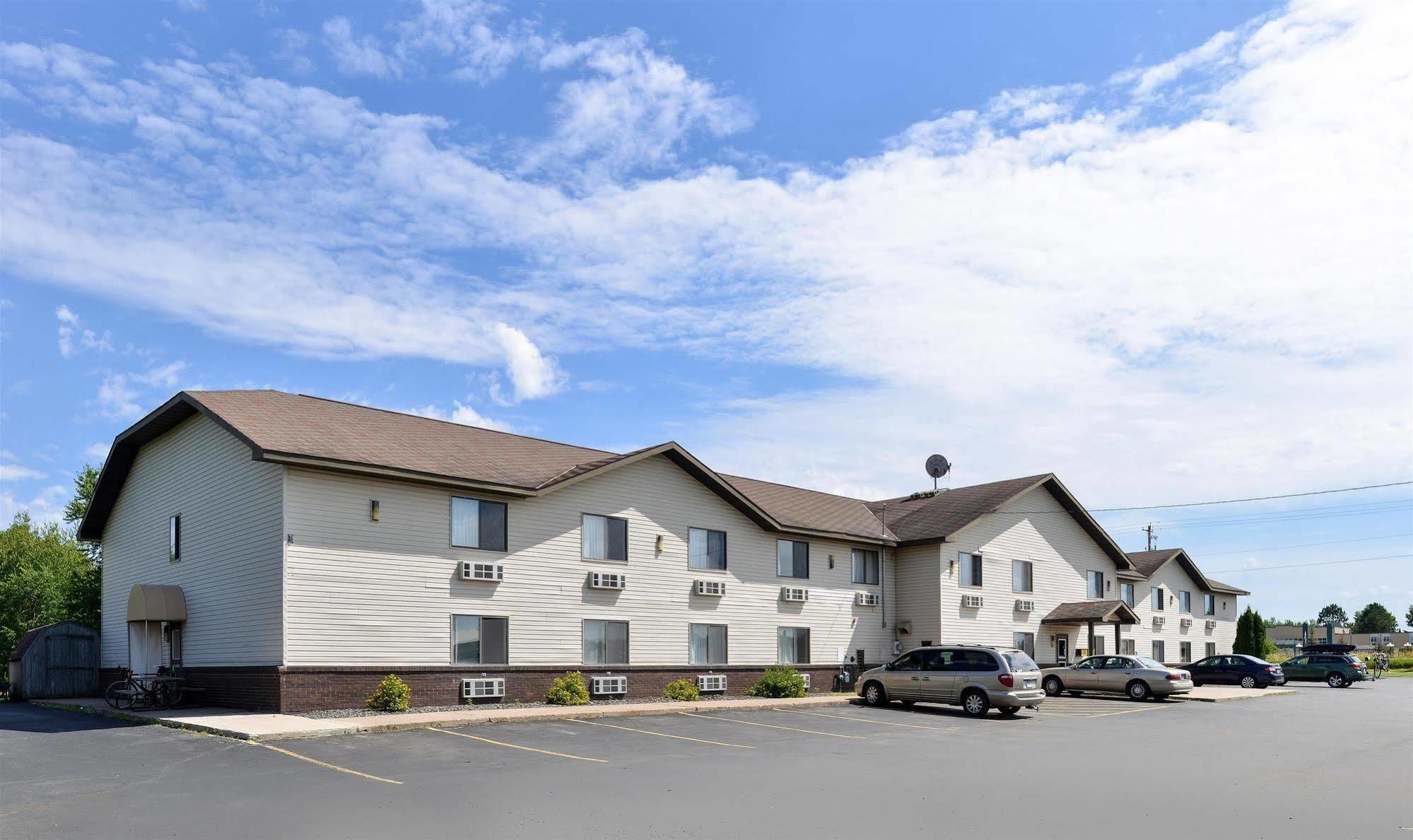 Rodeway Hotel 2*